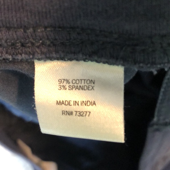 Sonoma Women’s Navy Cargo Capri Pants Size 6 - Picture 10 of 11